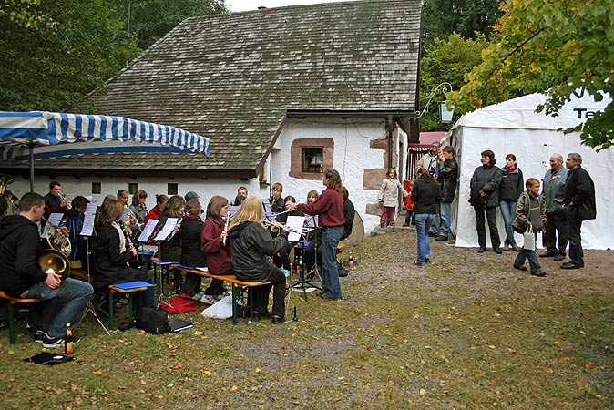 Zwiebelkuchenfest Jugendkapelle 2008_5