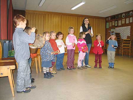 Nikolausfeier Musikalische Früherziehung 2004_5