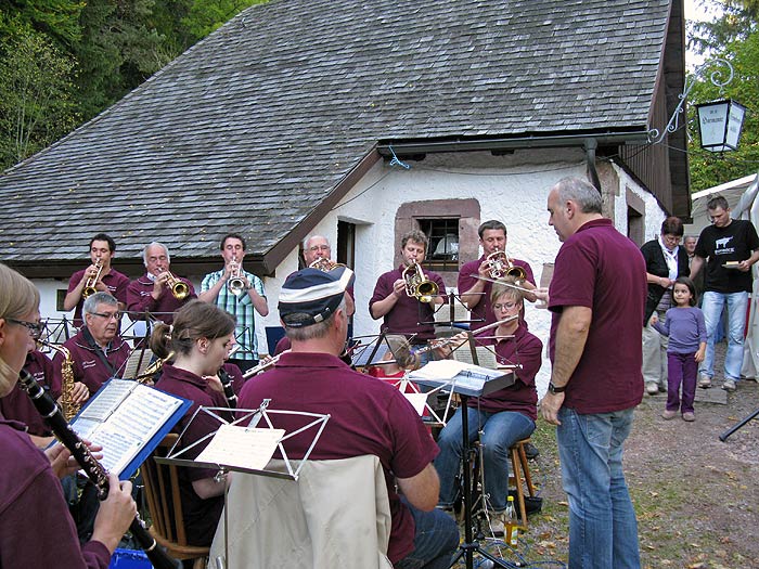 Zwiebelkuchenfest Jugendkapelle 2010_3